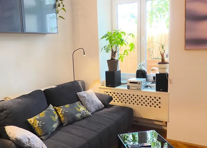 Thalia Garden - 8 Min To Center Apartment