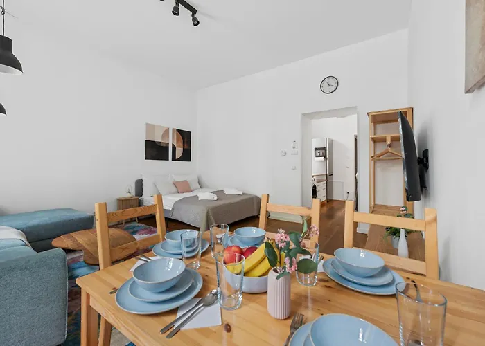Thalia Garden - 8 Min To Center Apartment