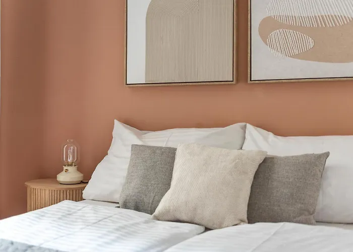 Thalia Garden - 8 Min To Center Apartment